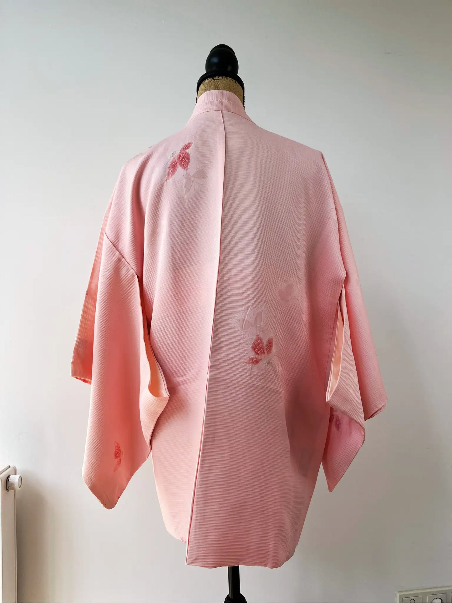 Vintage Color Haori - Light pink with red butterflies -