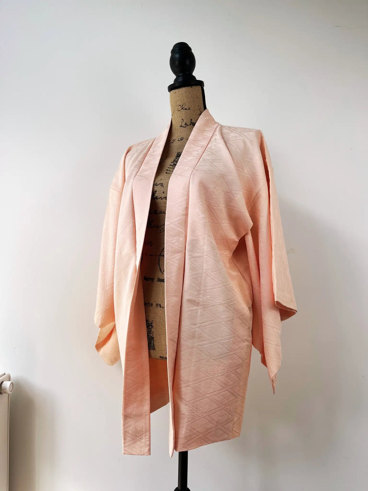 Vintage Color Haori - White-pink with diamond pattern -