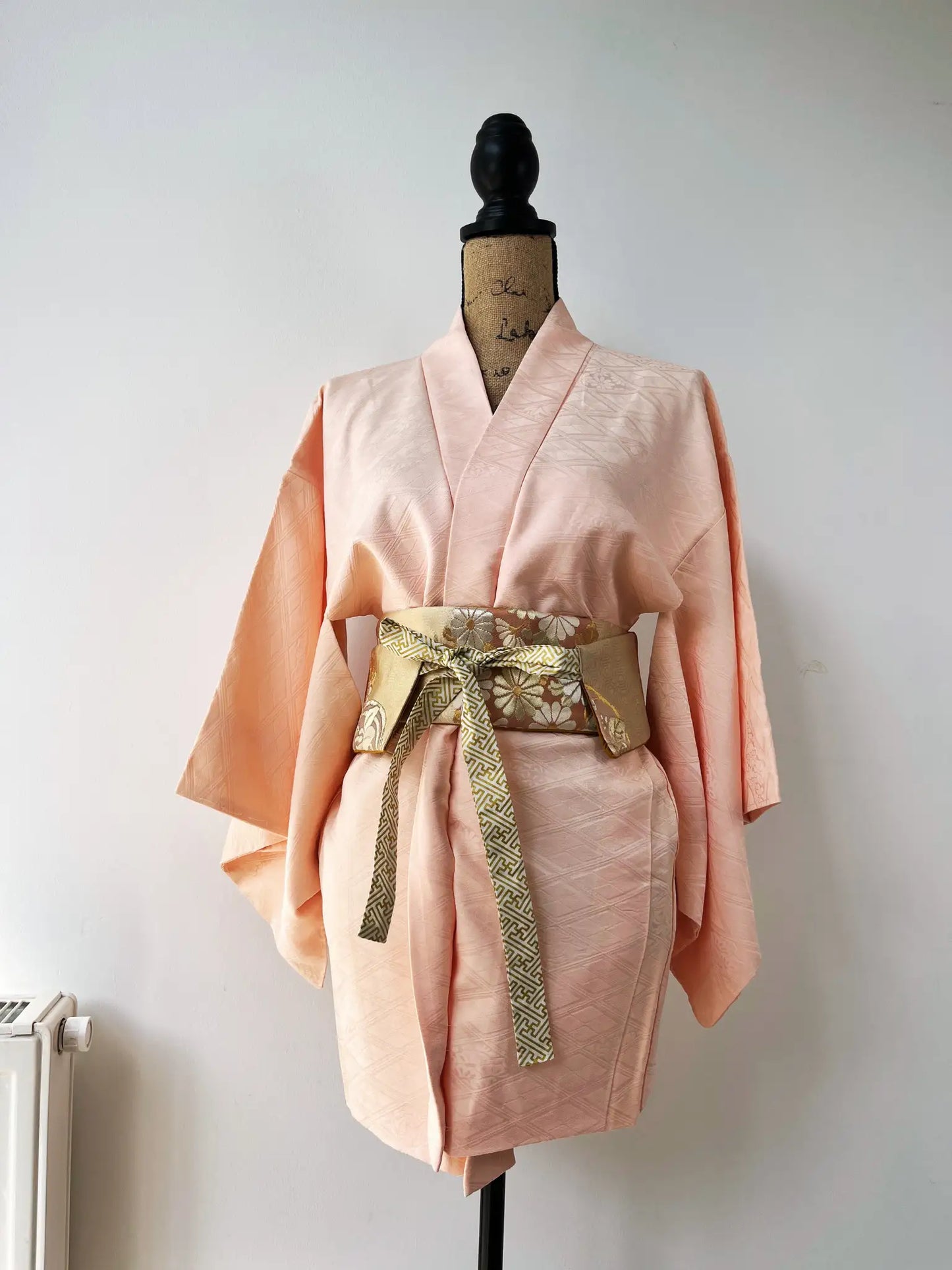 Vintage Color Haori - White-pink with diamond pattern -