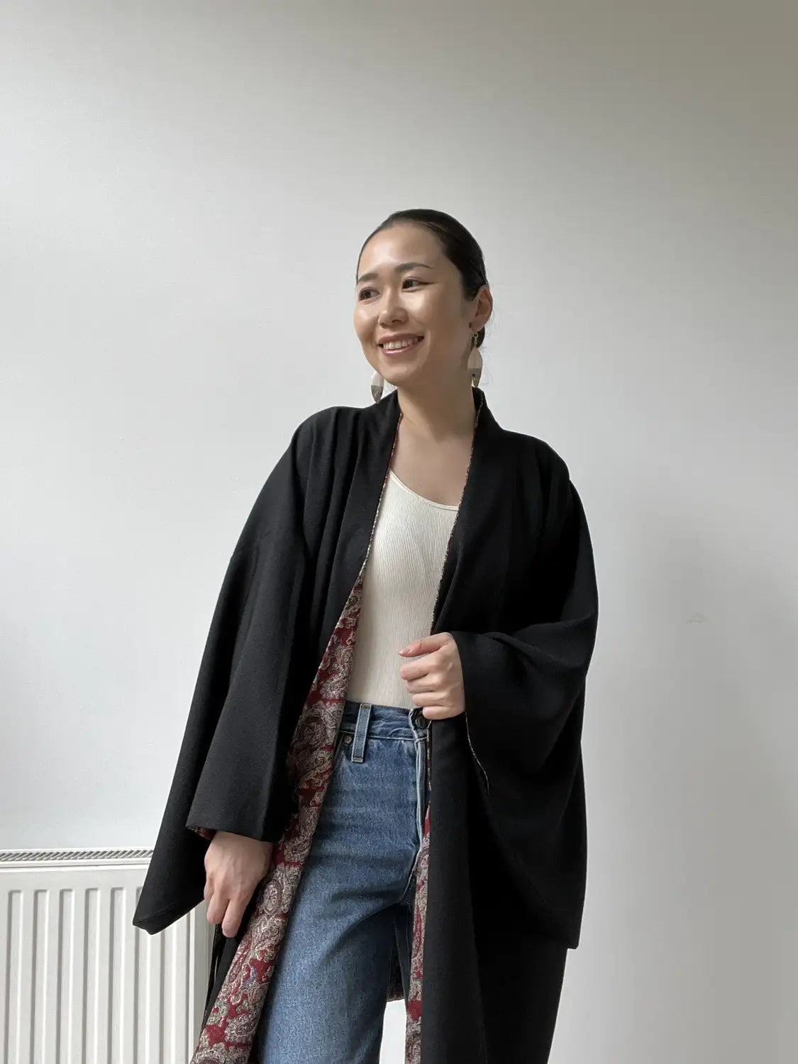 Vintage Short kimono - Black & Sarasa Pattern -