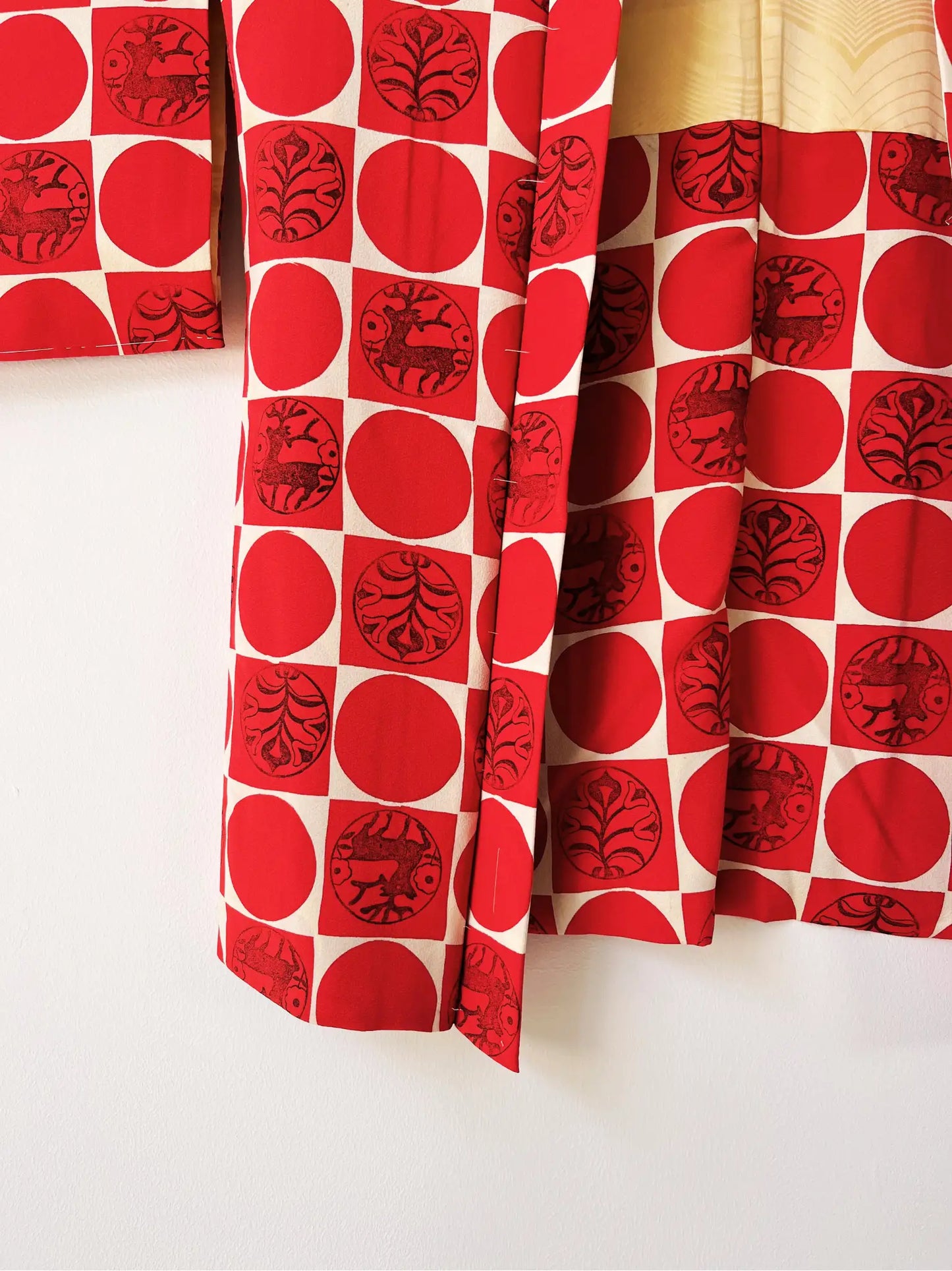 Vintage kleur Haori - Rood en wit met rendierpatroon -