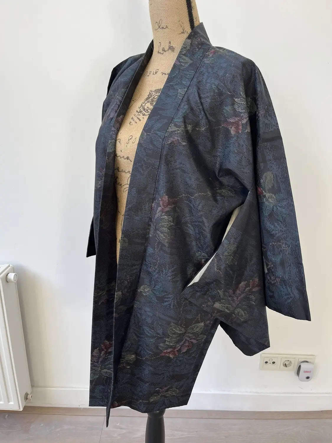 Vintage Tsumugi Haori -  Black and Blue Delicate flowers-