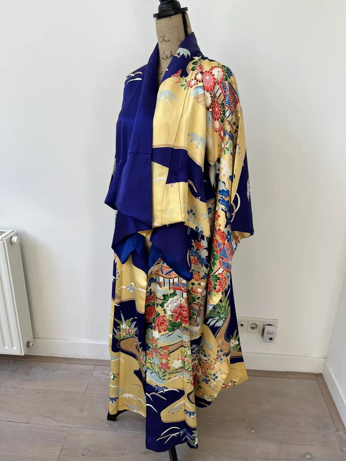 Vintage Furisode - Prachtig bergdorp - Hallelujah origineel arrangement