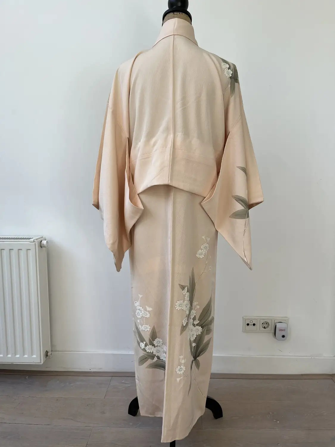 Vintage  homongi kimono - White Cream Yuzen flower - Hallelujah original arrange