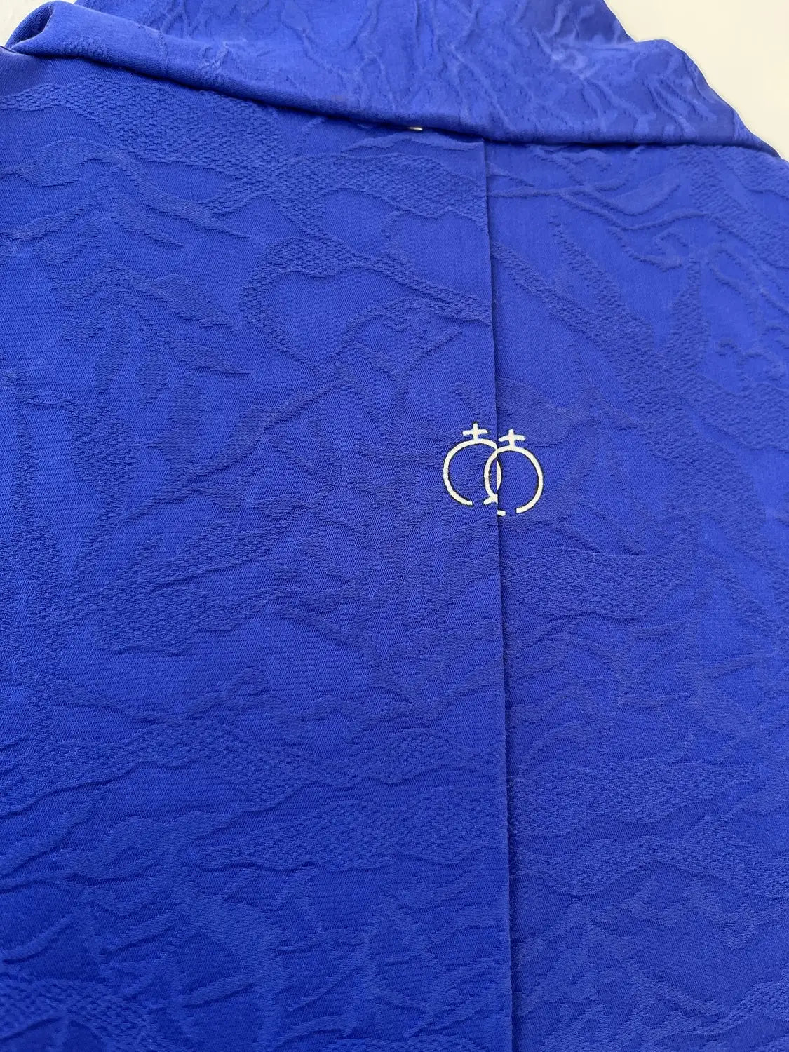 Vintage Iromuji-Kimono - Tiefblaues botanisches Blatt - Halleluja original arrangiert