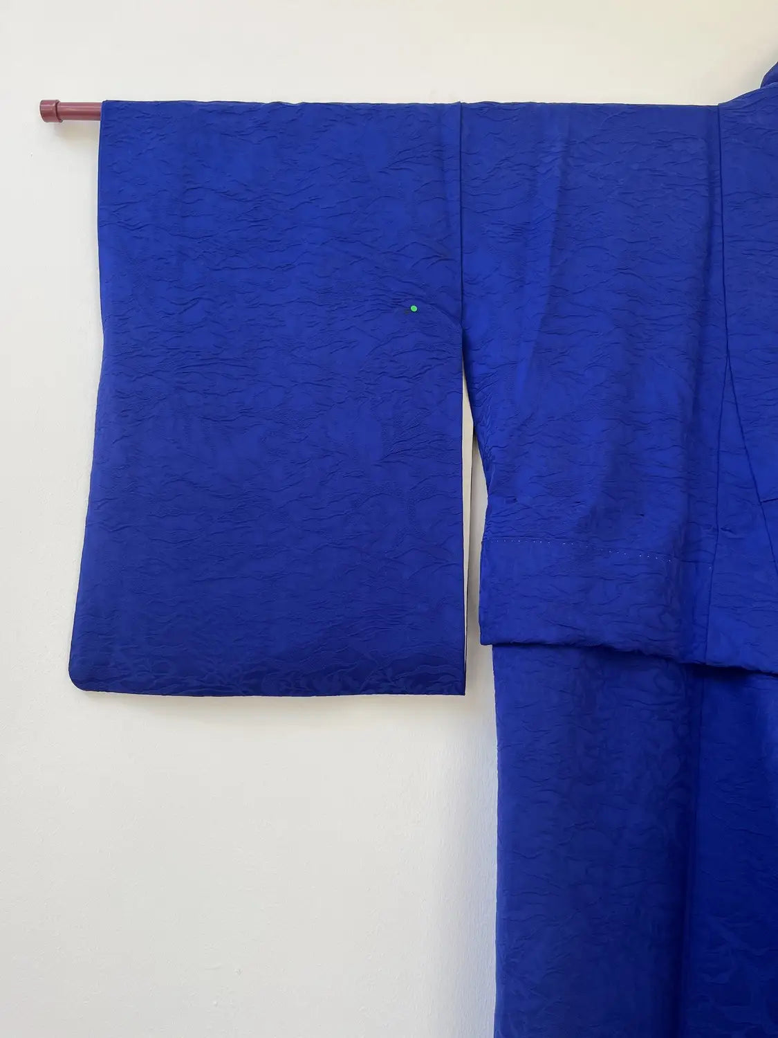 Vintage Iromuji-Kimono - Tiefblaues botanisches Blatt - Halleluja original arrangiert