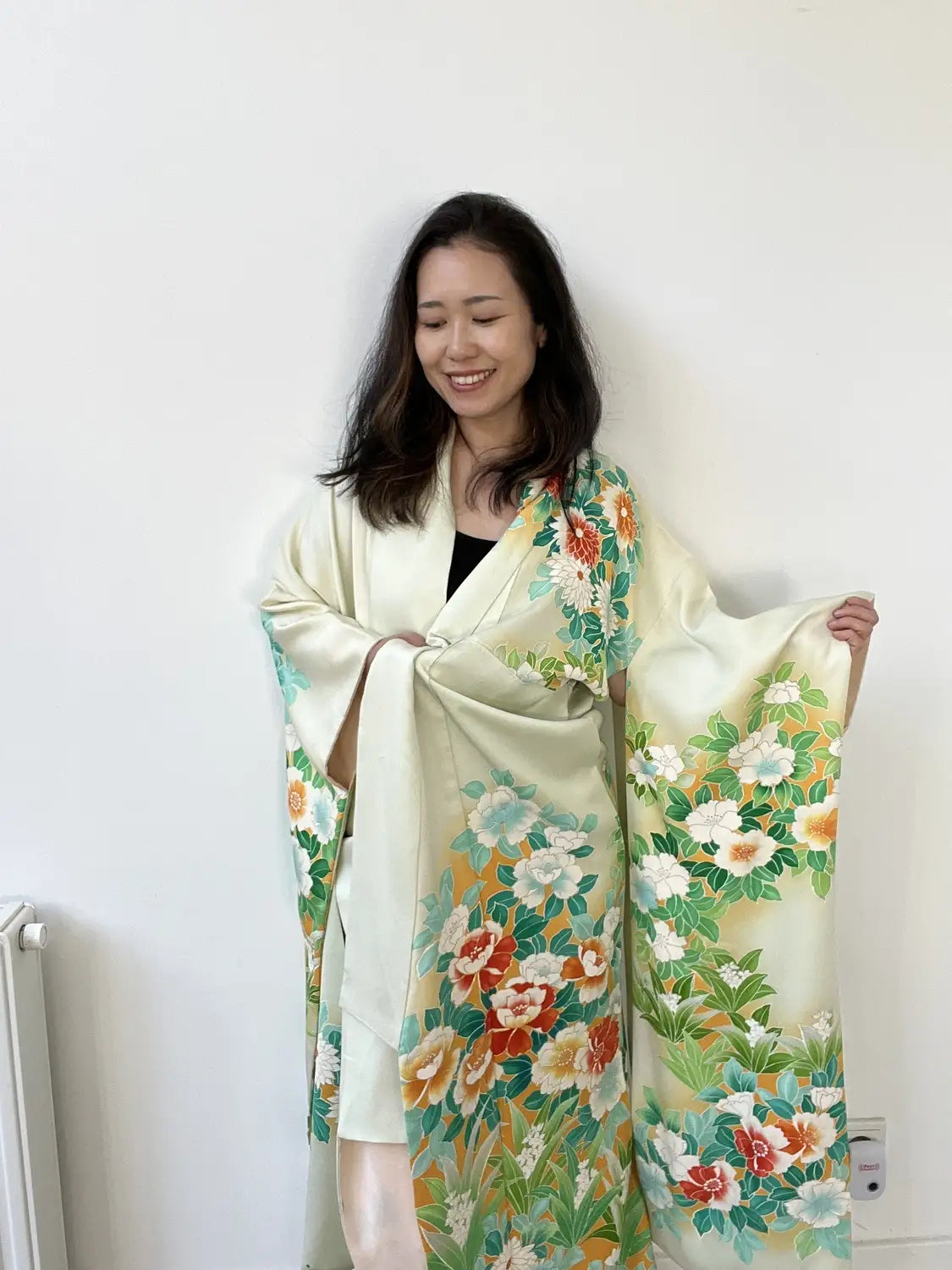Furisode vintage - Flux de fleurs blanc-vert -