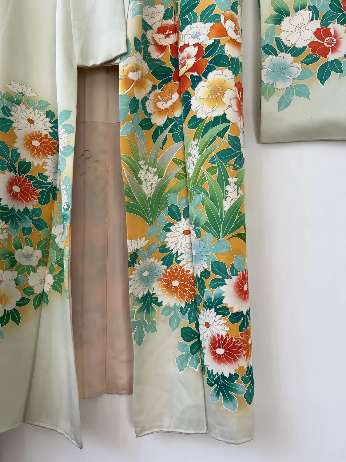 Furisode vintage - Flux de fleurs blanc-vert -