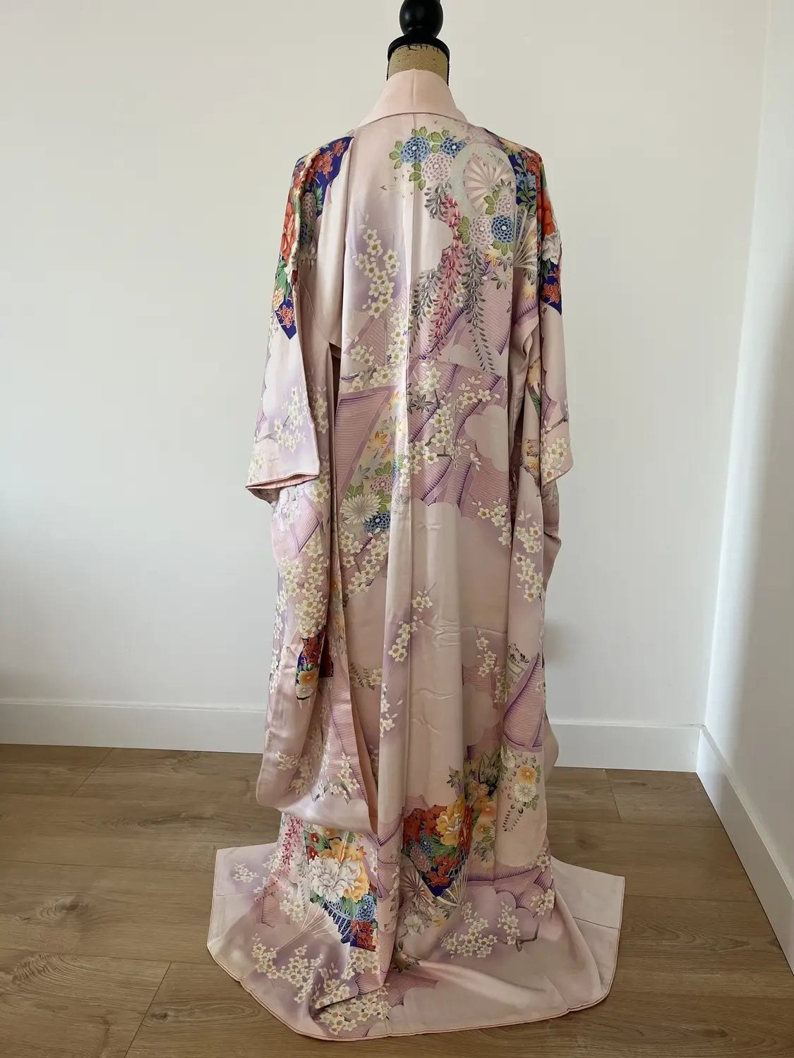 Vintage Furisode - WhitePurple Floral Fans in the Clouds -