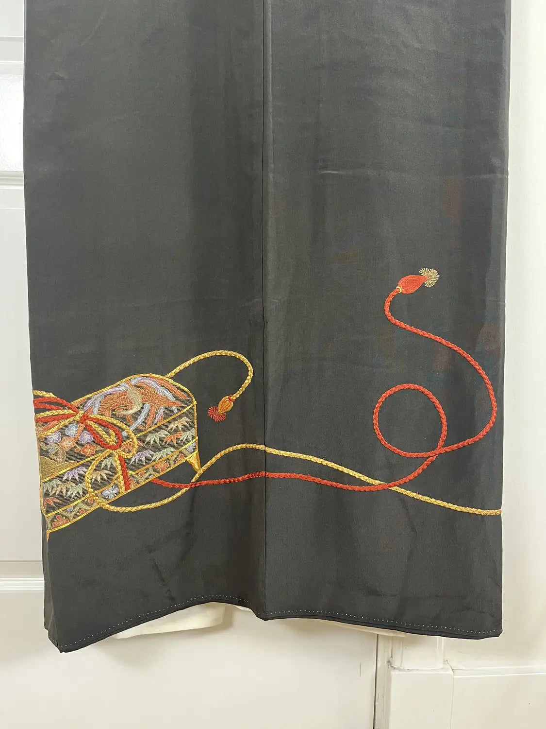 Vintage black tomesode - The Embroidered Scent Box -