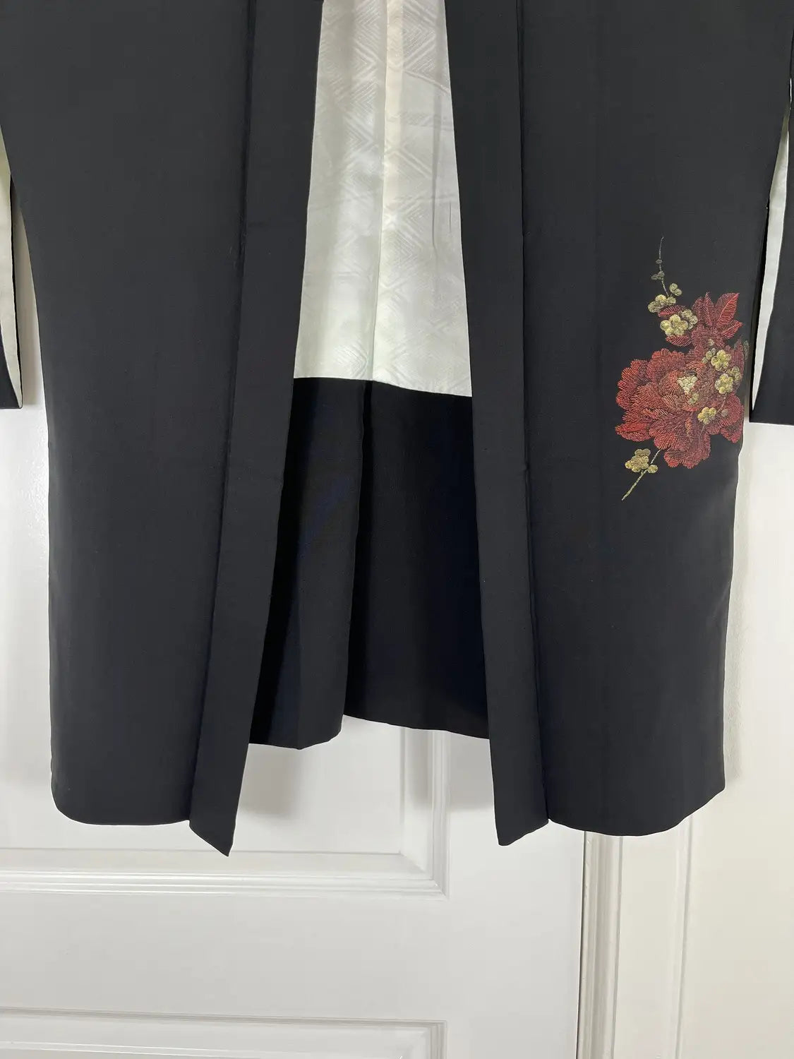Vintage Black Haori - Graceful Petals -