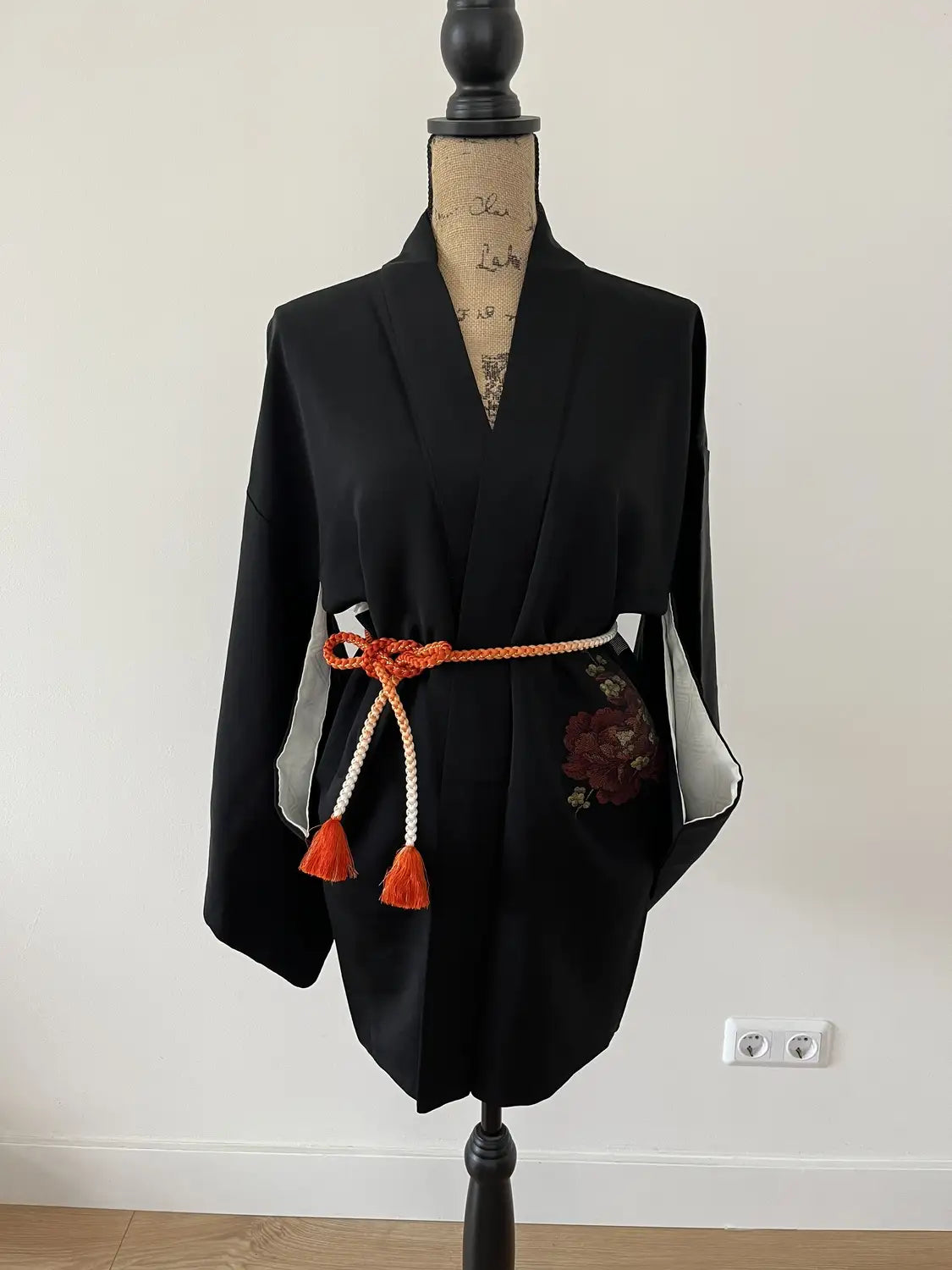 Vintage Black Haori - Graceful Petals -