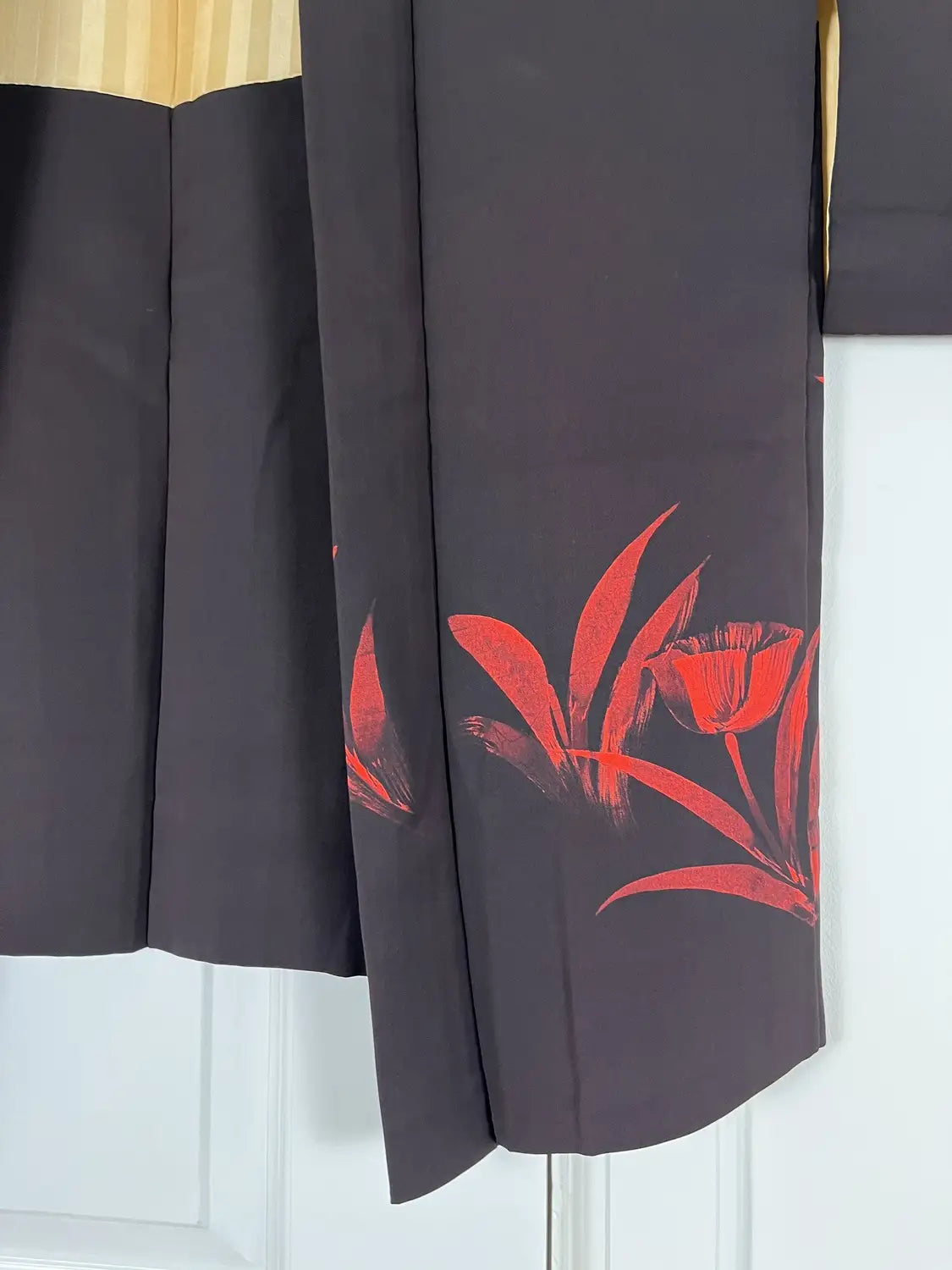 Haori noir vintage - Retour des tulipes pourpres -