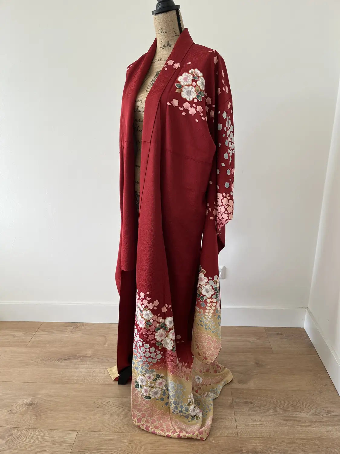 Vintage Furisode - Deepred Phantom Tsujigahana -