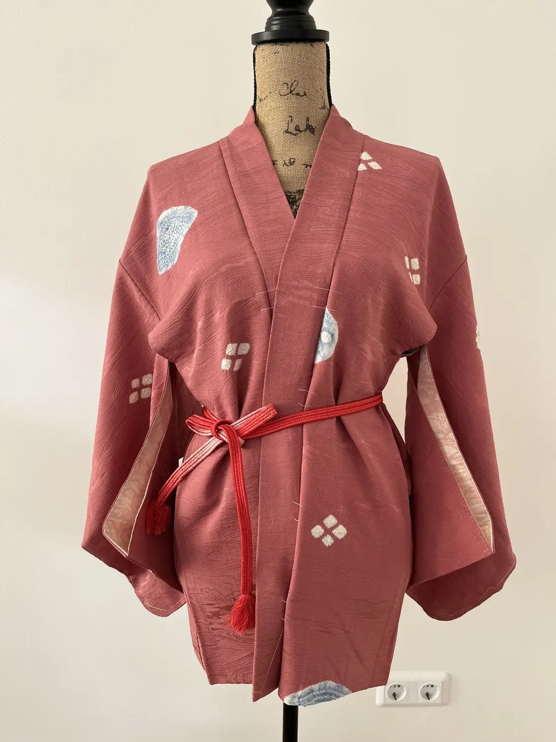 Vintage Color Haori - Calm pink Scattered Shibori Motif -