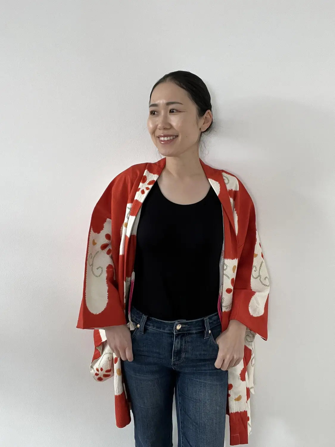 Vintage Color Haori - Red and White Drifting Clouds -
