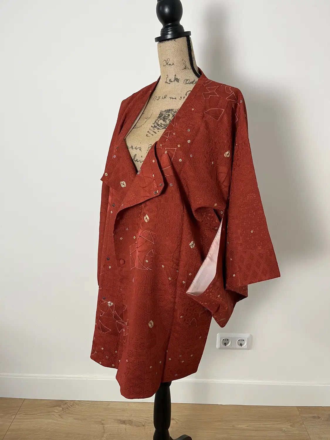 Manteau Michiyuki -Petite Étoile Rouge-Marron -