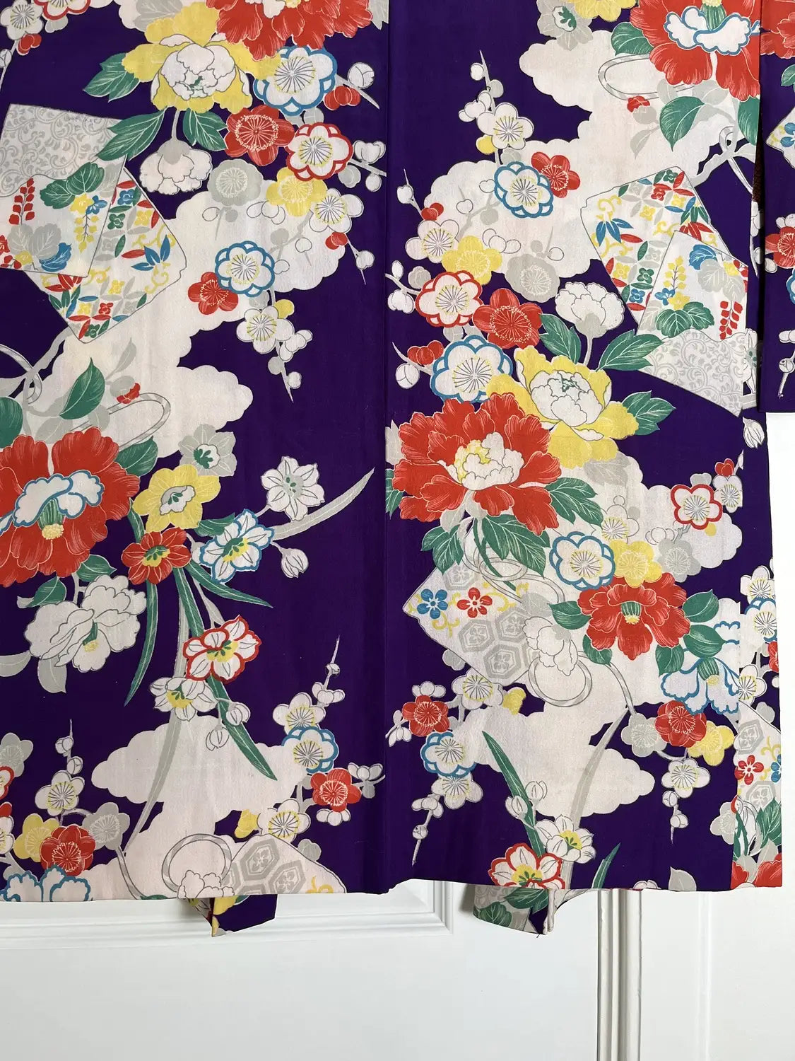 Vintage Color Haori - Purple and White Graceful flowers -