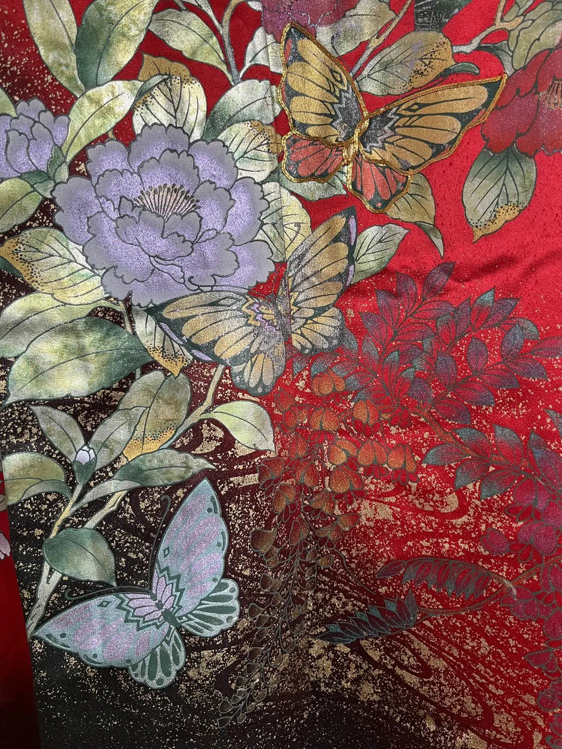 Furisode vintage - Fleurs de cerisier rouges avec une touche chinoise gracieuse -