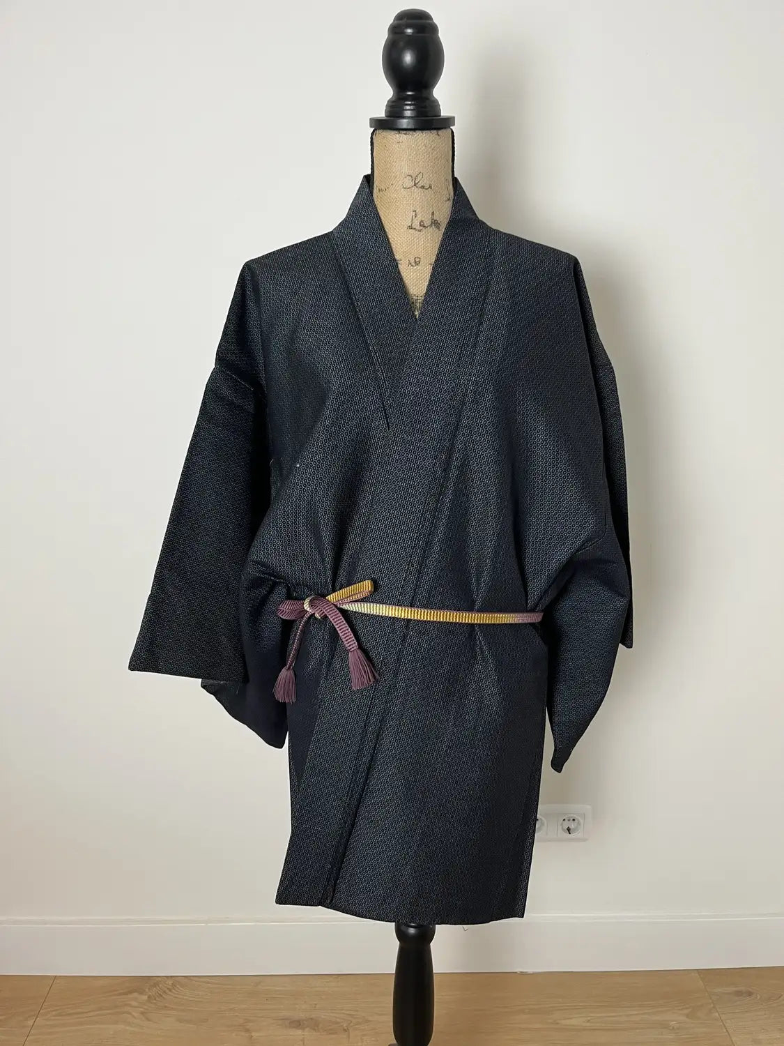 Men’s Vintage Haori - Oshima tsumugi　Heian Court Scene Design -