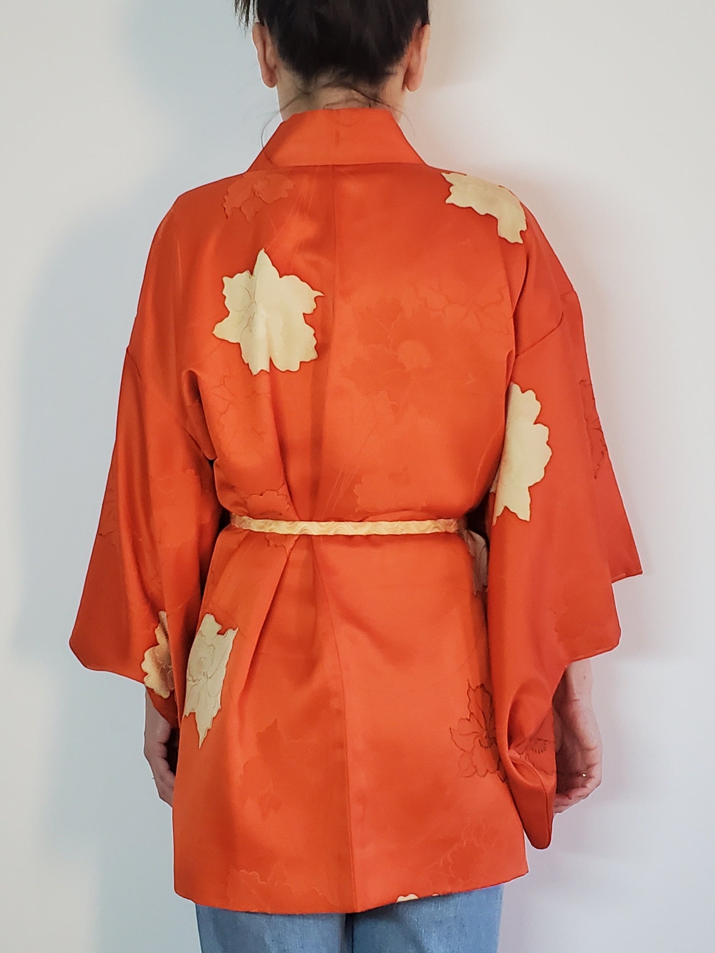 【Orange / Fleur】 Kimono haori vintage japonais, antique, veste hantenaire japonaise, robe robe, motif floral japonais, unisexe