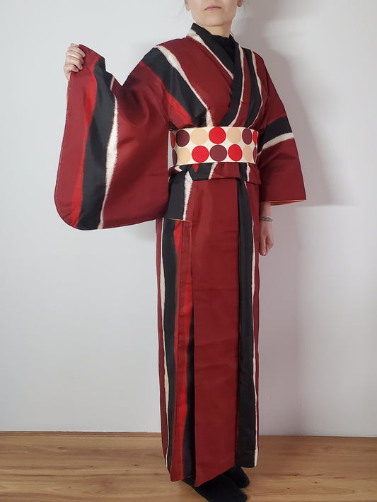 【Deep red/Meisen/ Original Easy kimono】Japanese Vintage Kimono Haori, Japanese Hanten Jacket, Robe Dress, Japanese Floral pattern, Unisex