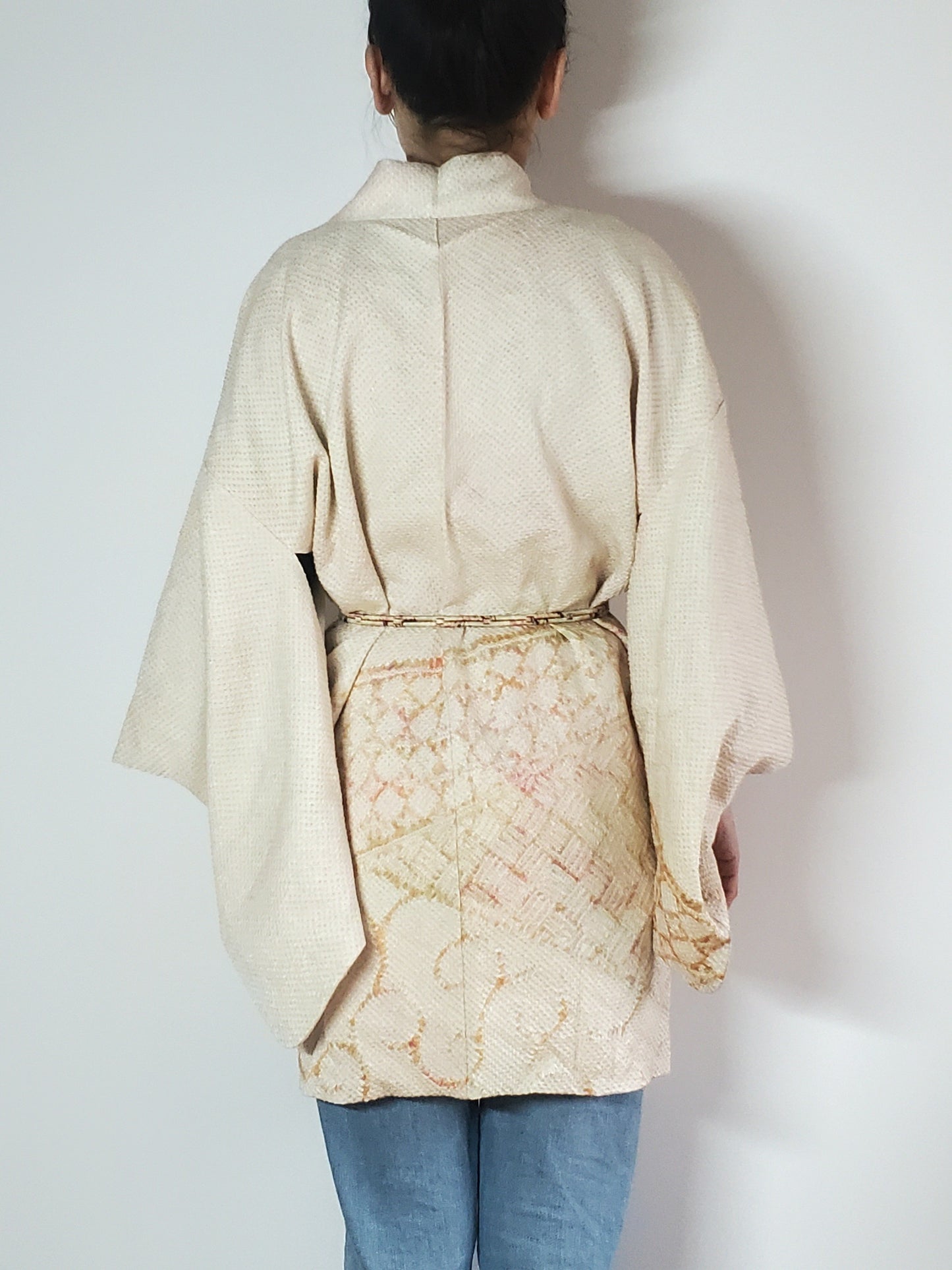 【light beige/ Shibori】Japanese Vintage Kimono Haori, Japanese Hanten Jacket, Robe Dress, Japanese Floral pattern, Unisex