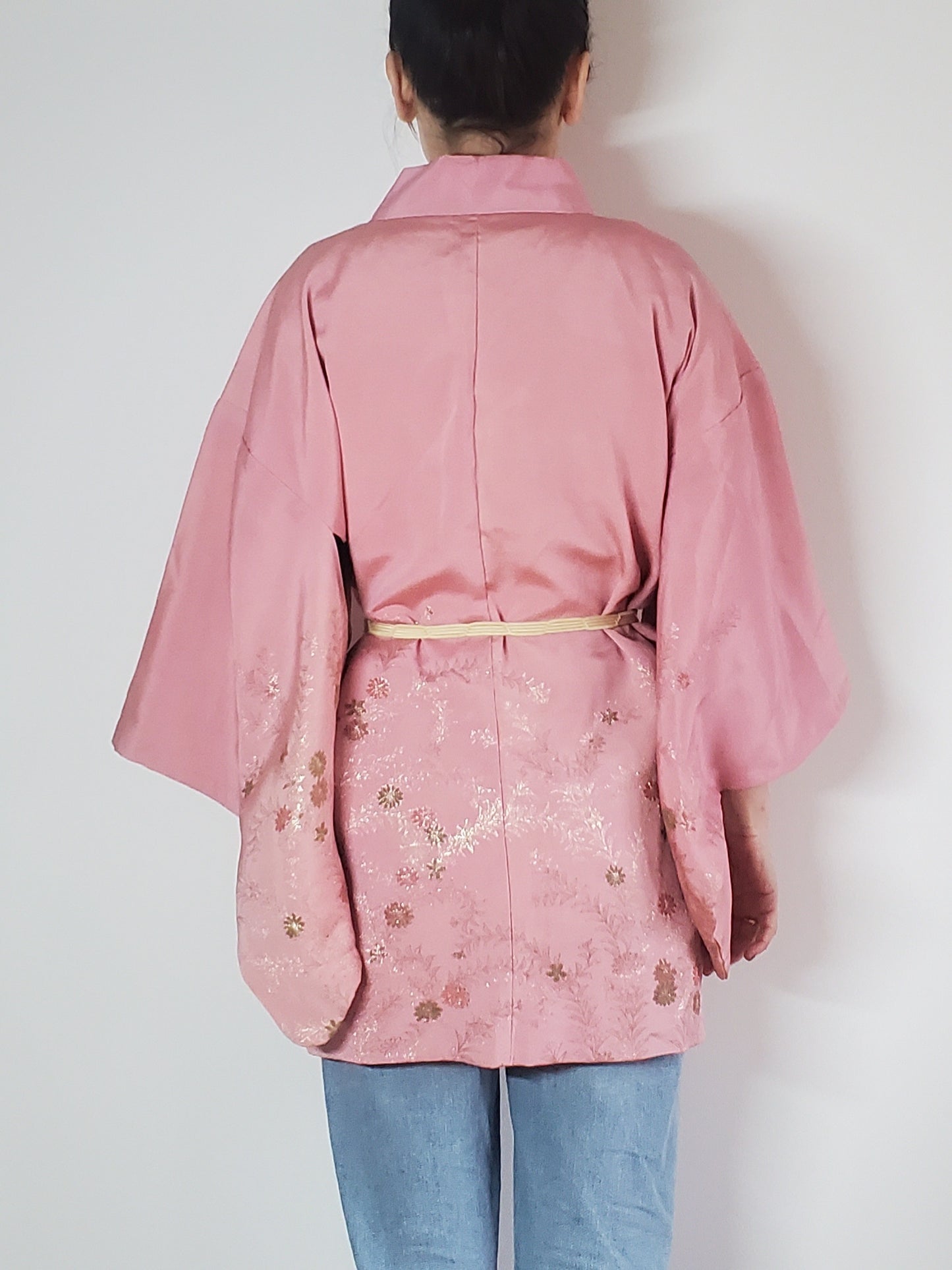 【Pink/Embroidery Flower】Japanese Vintage Kimono Haori, antique,Japanese Hanten Jacket, Robe Dress, Japanese Floral pattern, Unisex