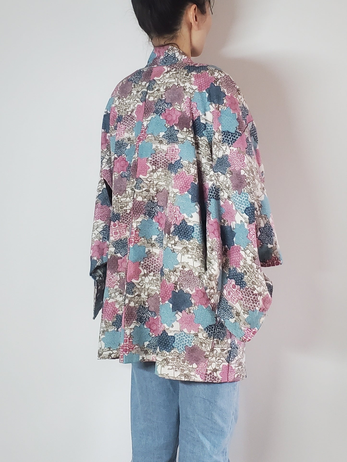 【Blanc / Momiji】 Japonais vintage kimono haori, antique, veste hanten japonaise, robe robe, motif floral japonais, unisexe