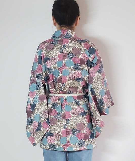 【White/Momiji】Japanese Vintage Kimono Haori, antique,Japanese Hanten Jacket, Robe Dress, Japanese Floral pattern, Unisex