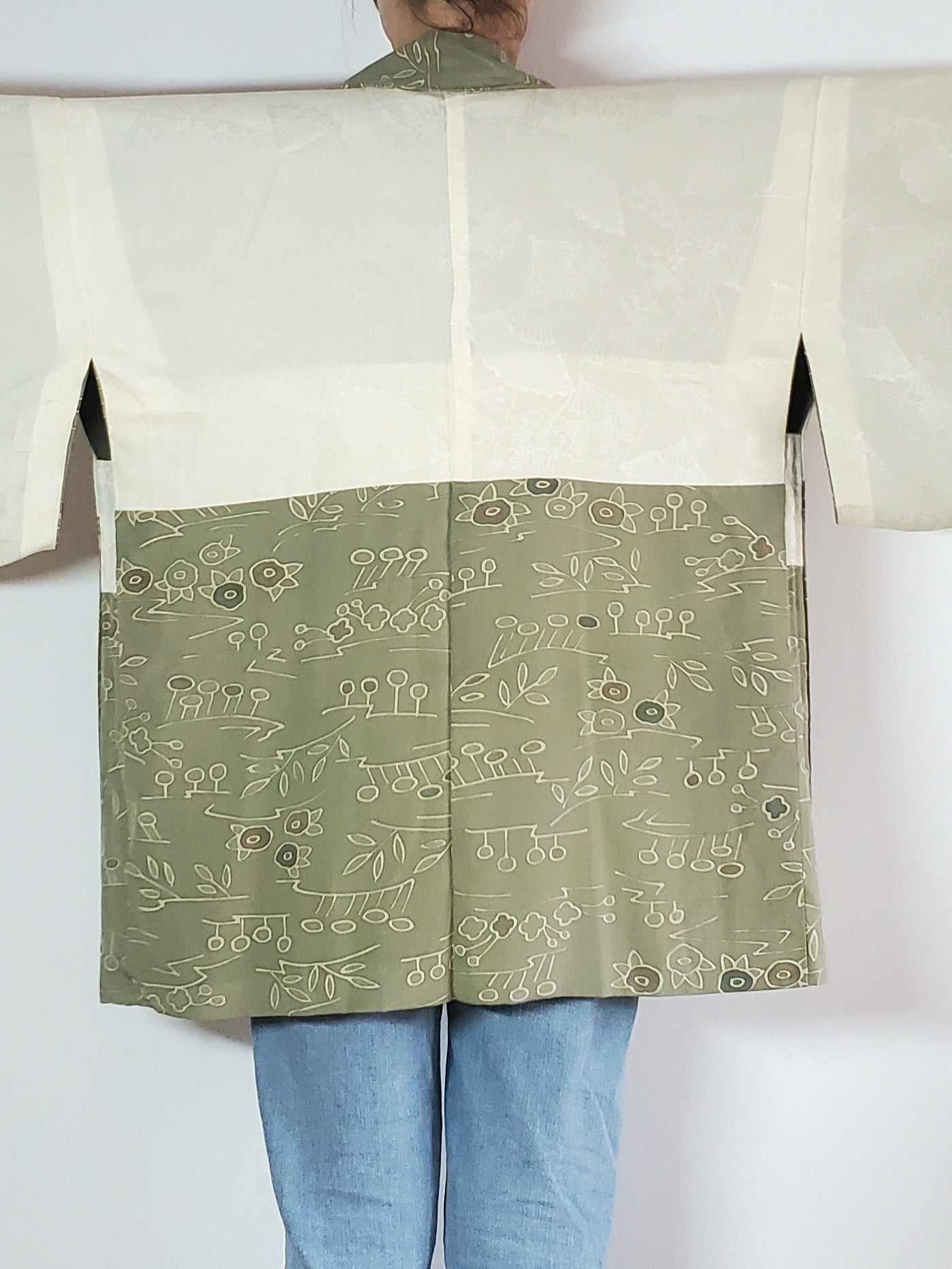 【Green / fleur de pois modéré】 Japonais vintage kimono haori, antique, veste hanten japonaise, robe robe, motif floral japonais, unisexe