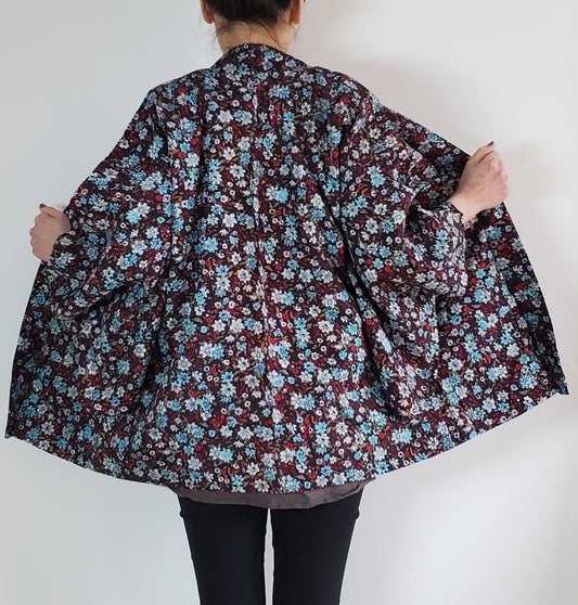 【Zwart/kleine bloemen】 Japanse vintage kimono Haori, antiek, Japanse hanten jas, gewaad, Japans bloemenpatroon, unisex