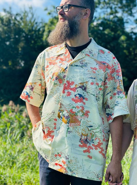 【Creme White, Momiji】 Hawaiian Hemd/Größe: 3L ＜ Neue ・ Seide ＞ Für Männer, für Frauen, japanische Kimono, Japan Unisexesische Kleidung, Unisex, japanische Geschenke, Originalartikel