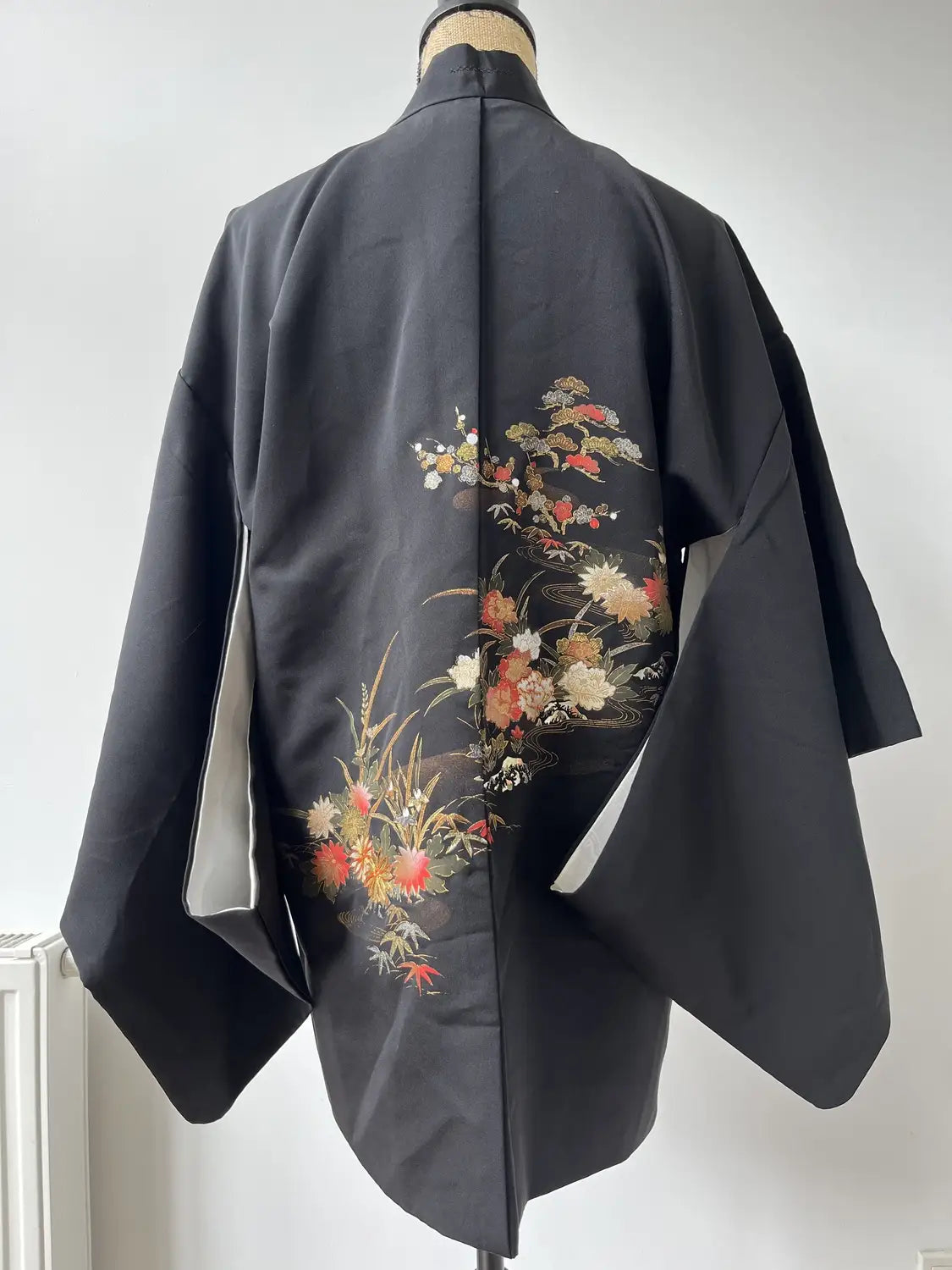 Vintage Black Haori - Flowers Blooming by the Water -