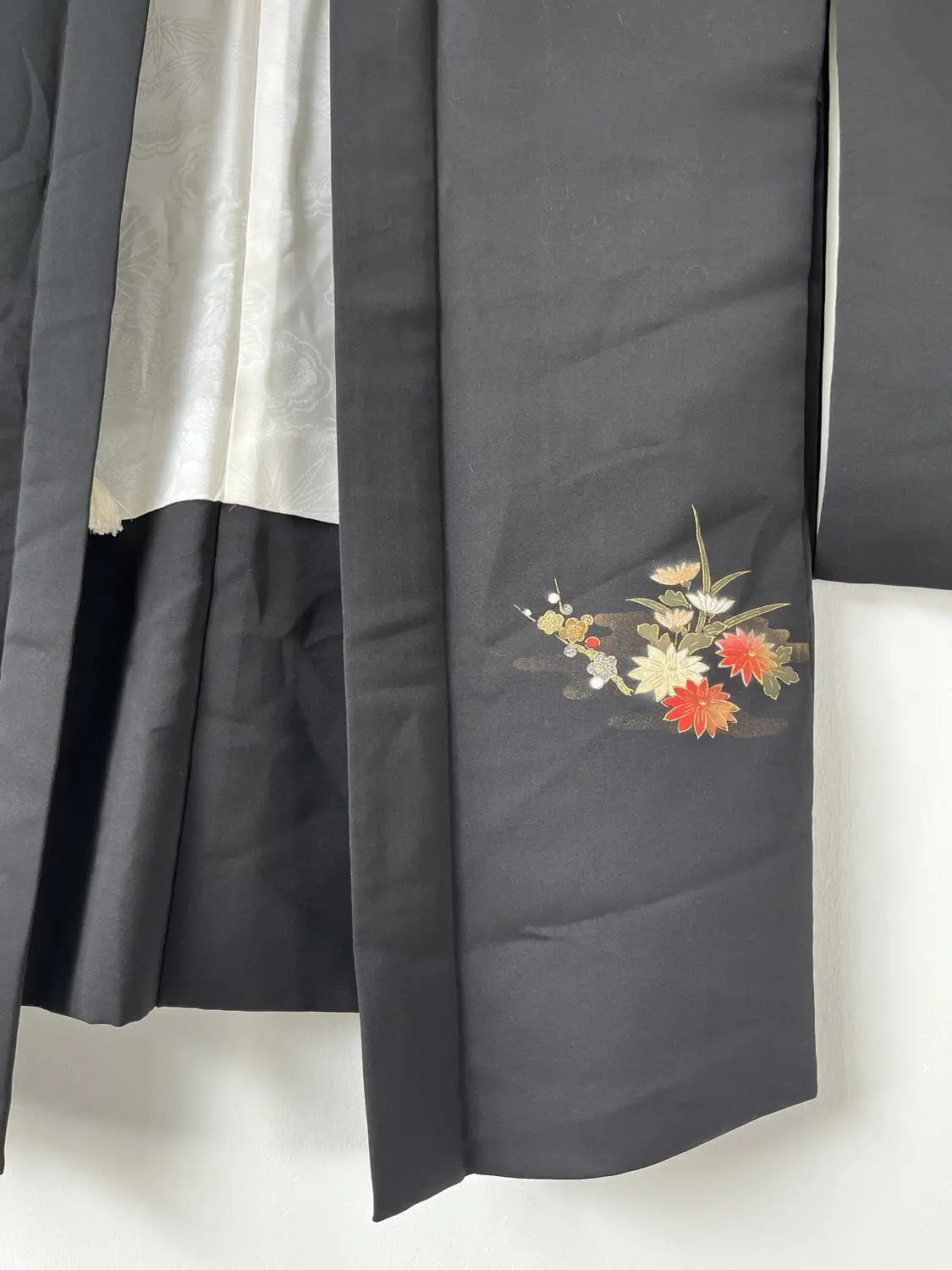 Vintage Black Haori - Flowers Blooming by the Water -