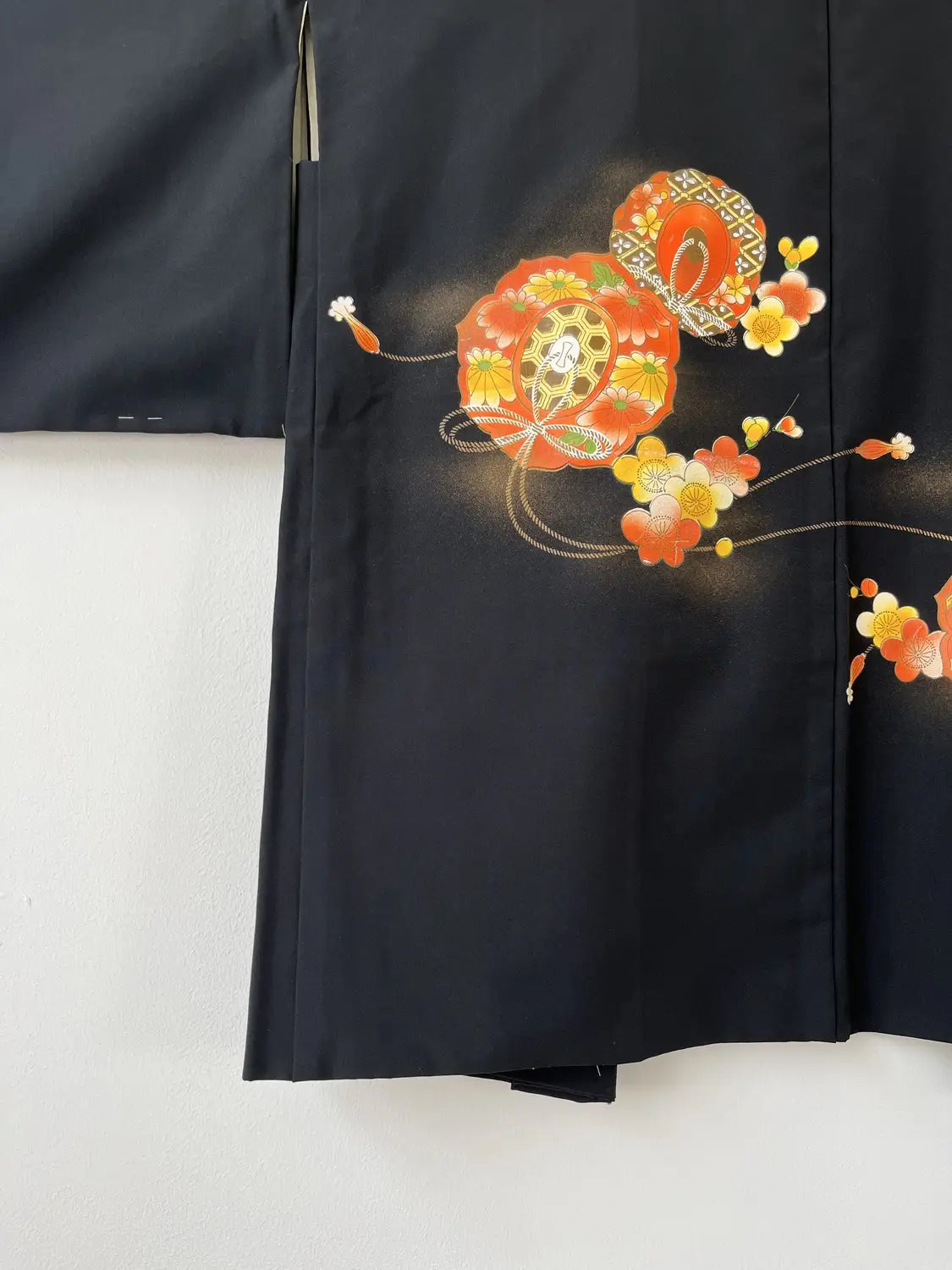Vintage Black Haori - Flowers and Treasure -