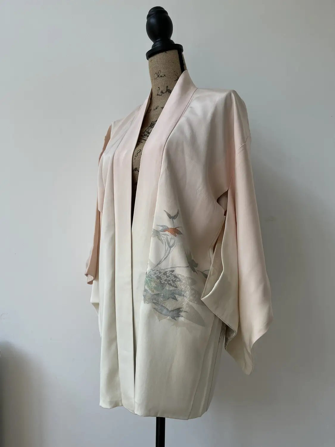 Vintage Color Haori -  White a maple tree in embroidery -