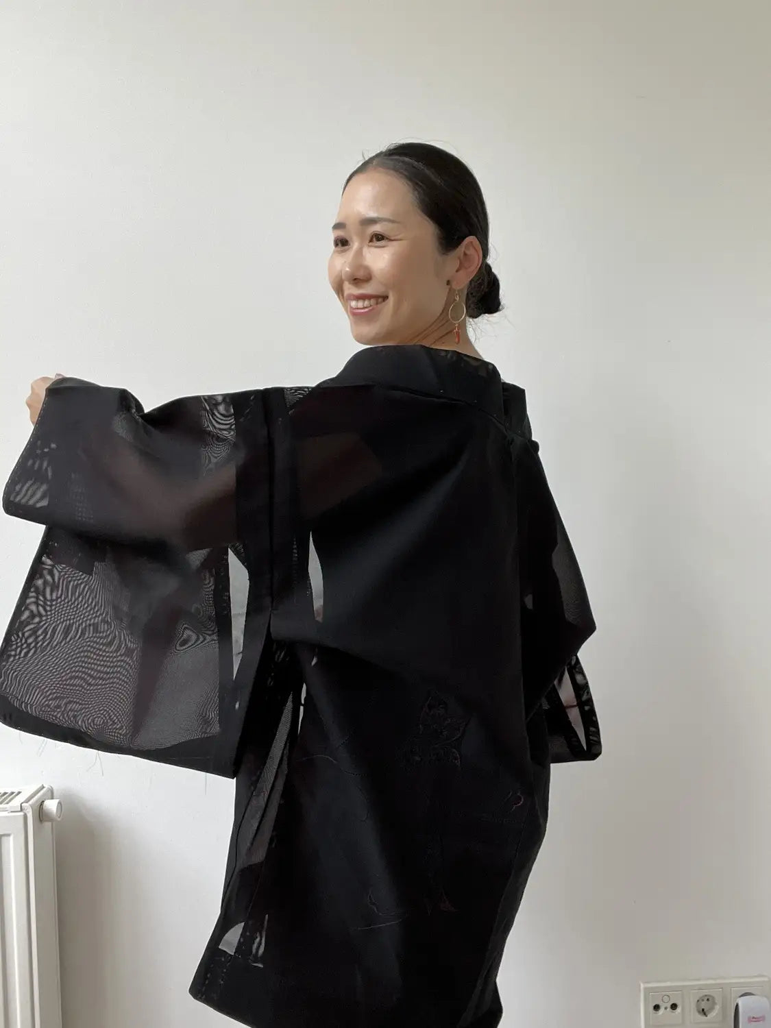 Vintage sheer haori - Black & Red -