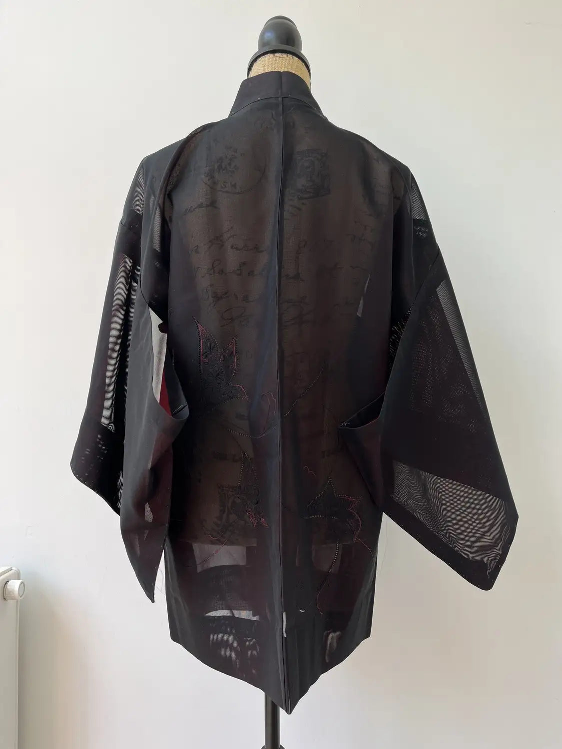Vintage sheer haori - Black & Red -