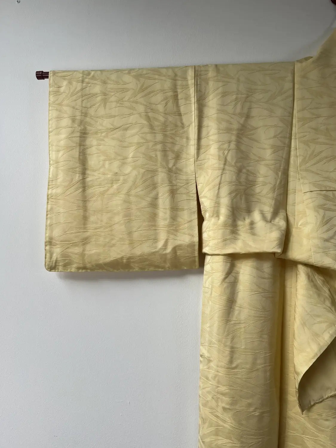Vintage Iromuji-Kimono – weiches Gold – Halleluja, original arrangiert