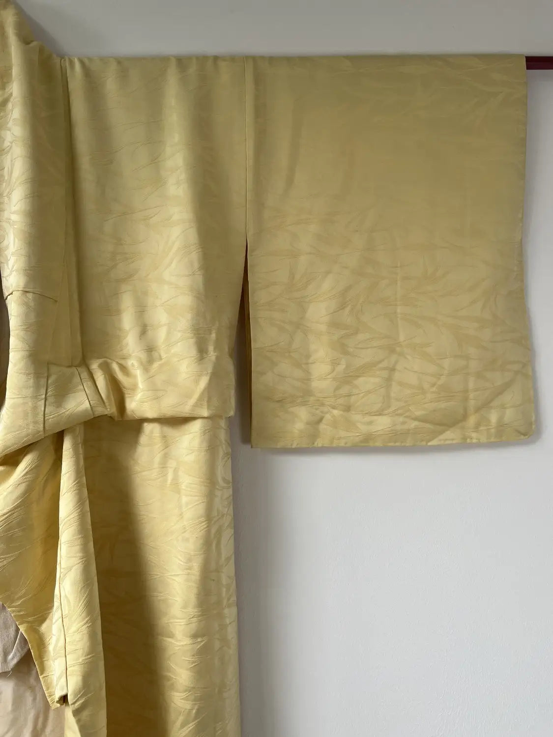 Vintage Iromuji-Kimono – weiches Gold – Halleluja, original arrangiert