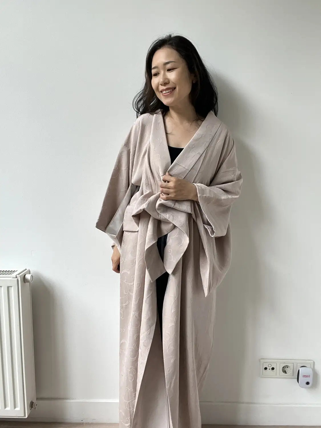 Vintage Iromuji Kimono – Grauer Karakusa – Halleluja original arrangiert