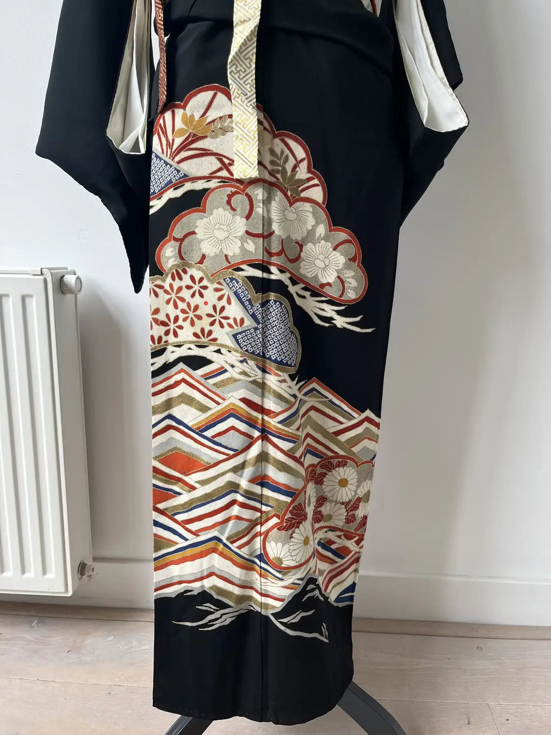 tomesode noir vintage - Pine and Ocean Waves -Hallelujah arrangement original