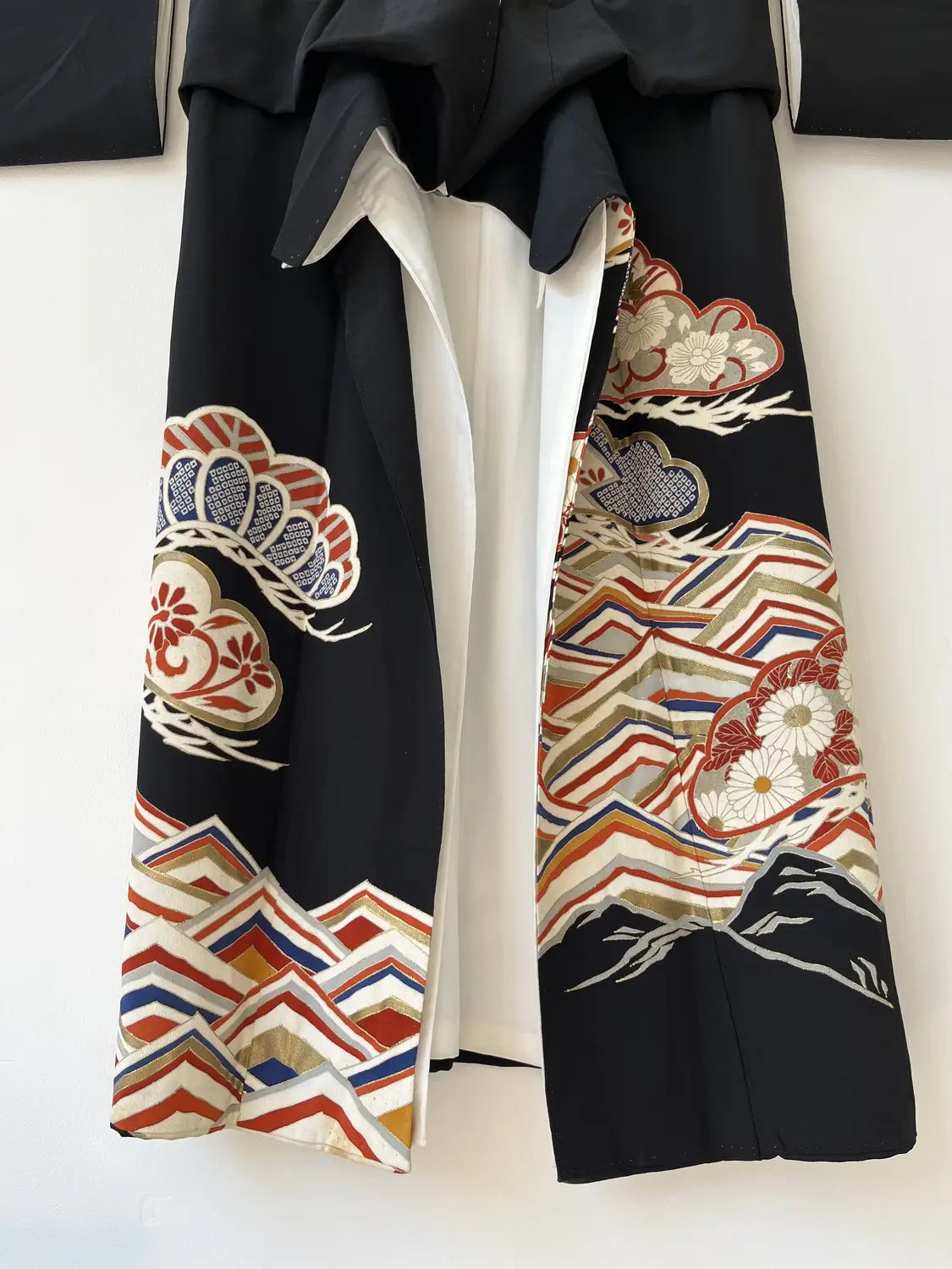 tomesode noir vintage - Pine and Ocean Waves -Hallelujah arrangement original