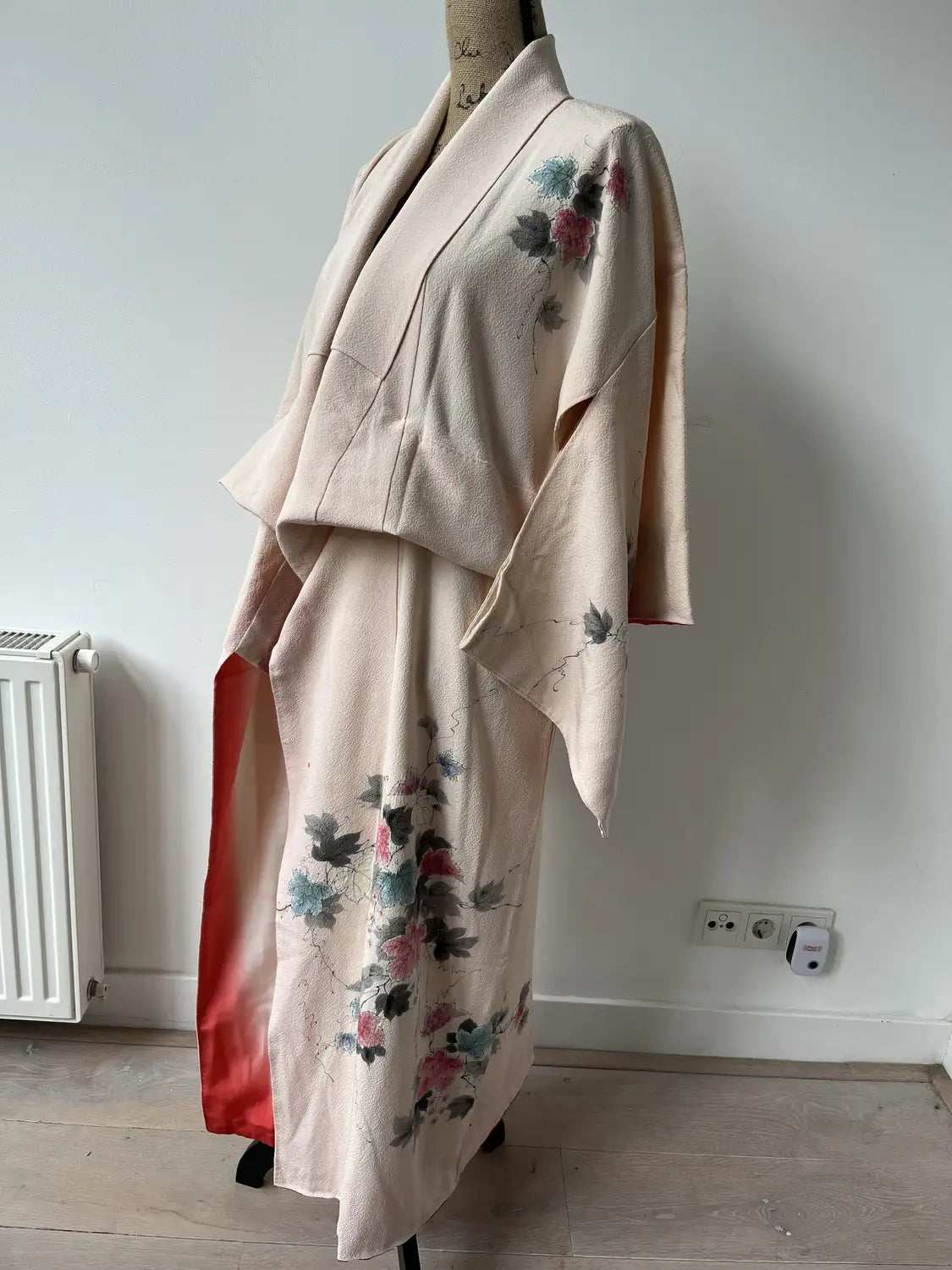 Vintage  homongi kimono - Pinkwhite  Hand-painted bouquet - Hallelujah original arrange