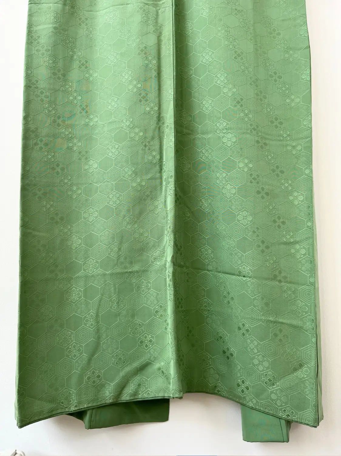 Vintage Iromuji Kimono – Frisches junges Grasgrün – Halleluja original arrangiert