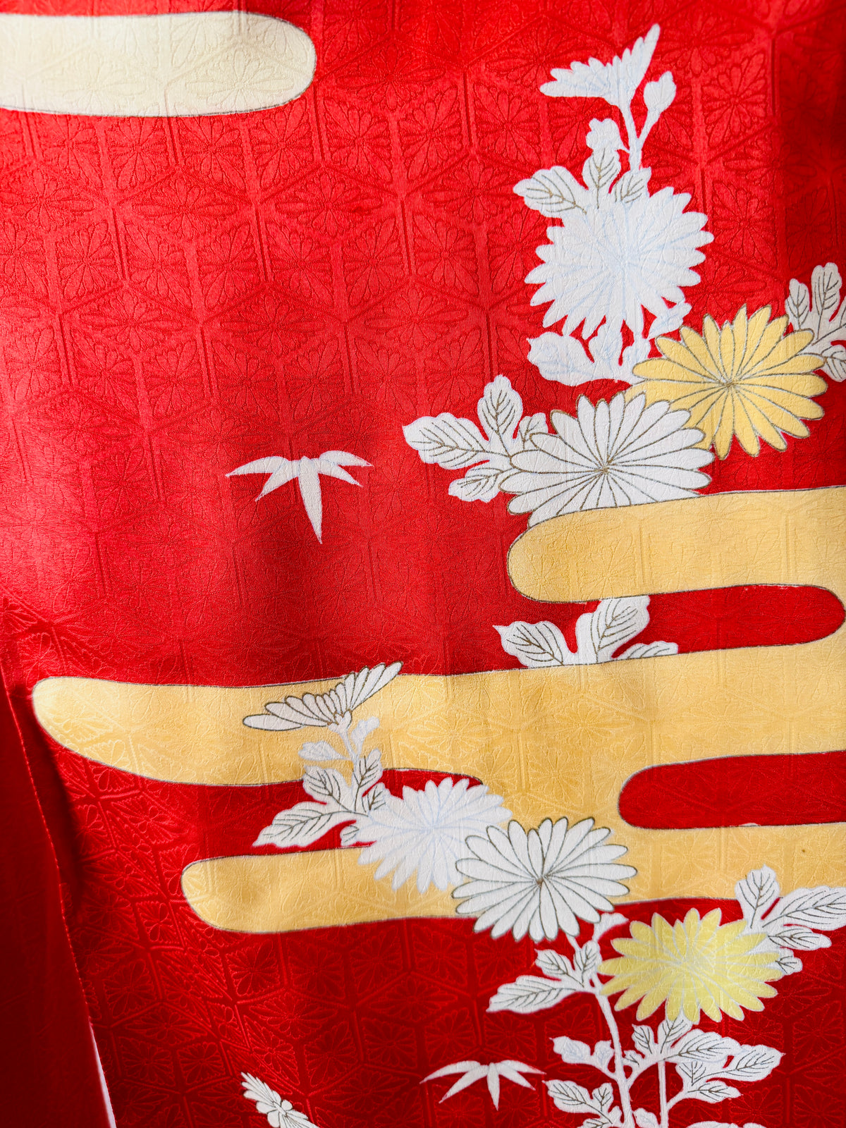 Vintage Furisode - Chrysanthemen und Egasumi -