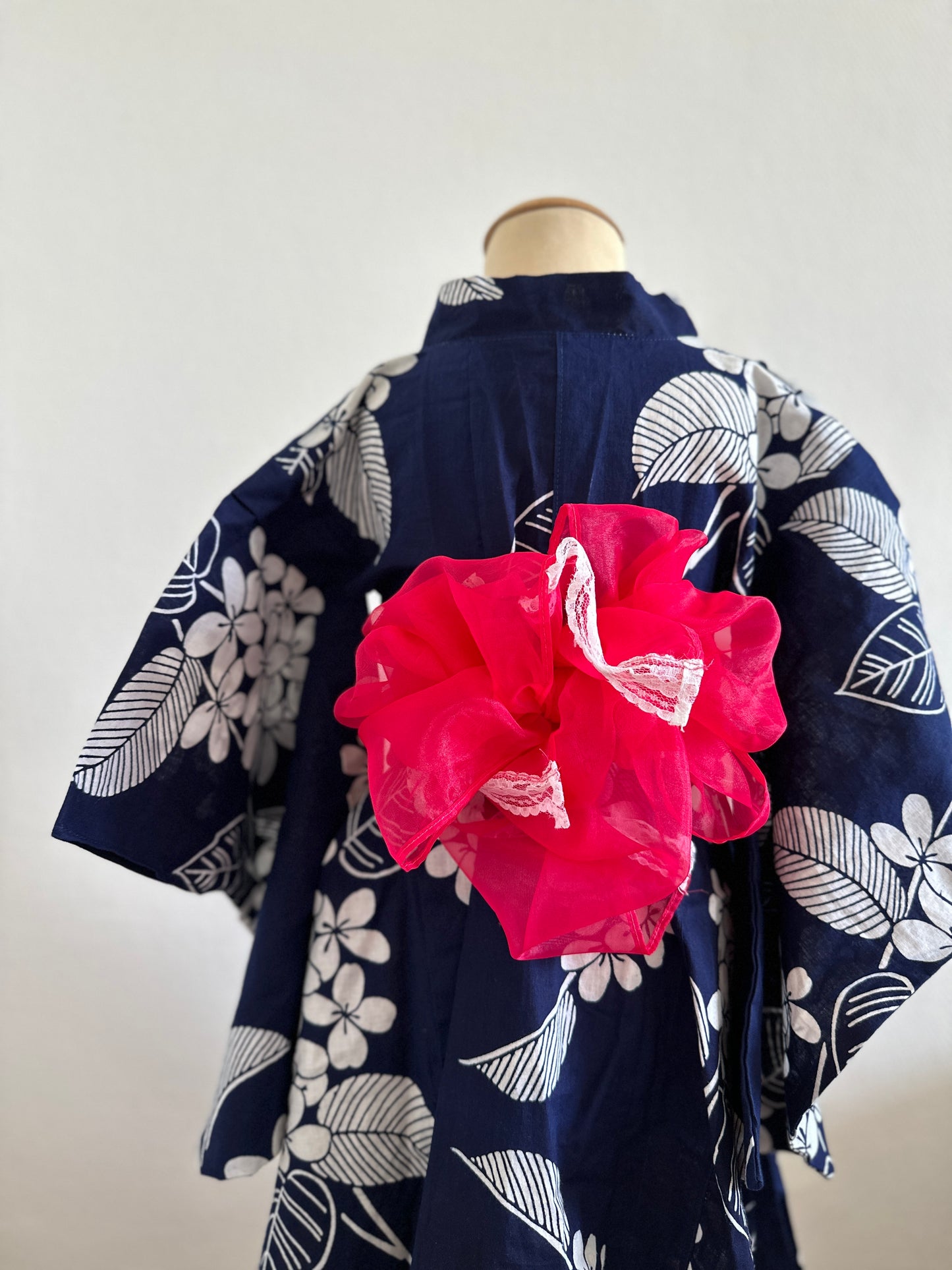 【Indigo, Botanisch patroon】 （（Maat 130） Yukata -jurk ＜ Nieuw ・ Katoen ＞ voor kinderen, voor vrouwen, Japanse Kimono, Japan unisexese kleding, unisex, Japanse geschenken, origineel item