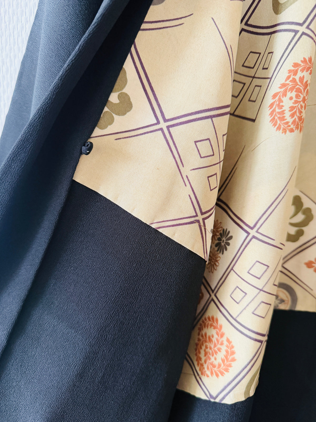 Vintage Black Haori - Auspicious Beauty Within -