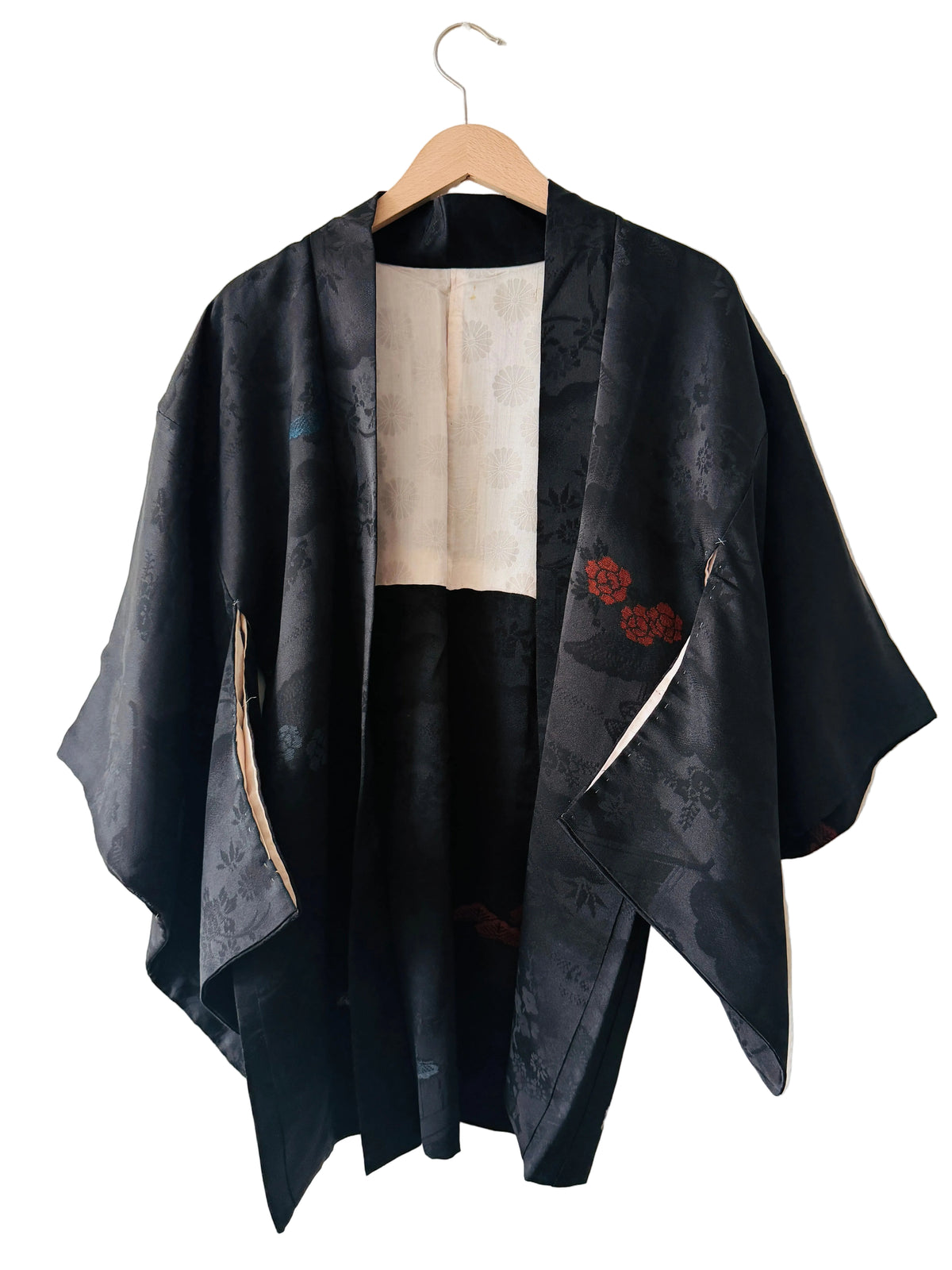 Vintage Black Haori - Pins et fleurs -